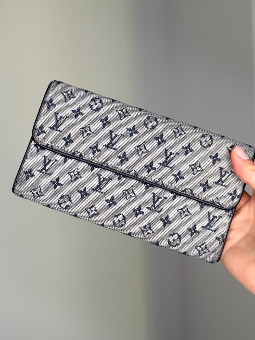 Louis Vuitton Monogram Mini Lin Sarah Long Wallet – Navy Blue